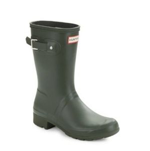 NWOT hunter original tour rain boot AND SOCKS